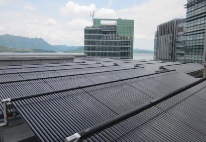 香港科技園70kW熱水型溴化鋰吸收式冷水機(jī)組(太陽(yáng)能空調(diào)系統(tǒng))