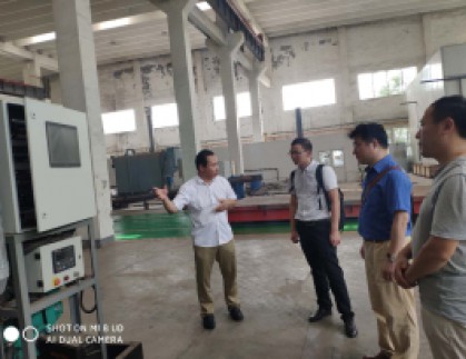 中山大學劉建坤教授與石家莊鐵道大學胡田飛教授到我公司參觀考察